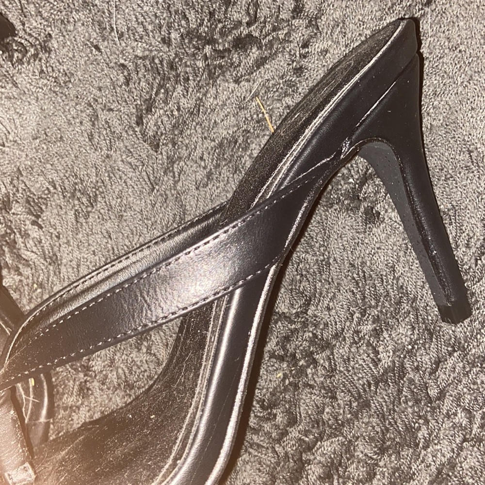 Heels - Picture 2 of 2